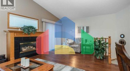 Residential - Single Family Home - Calgary, Canada - Canada