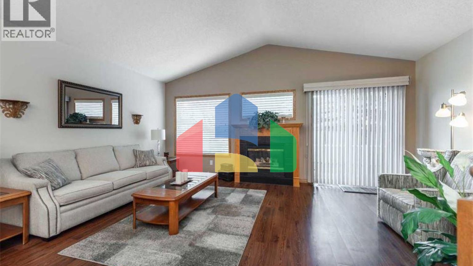 Residential - Single Family Home - Calgary, Canada - Canada