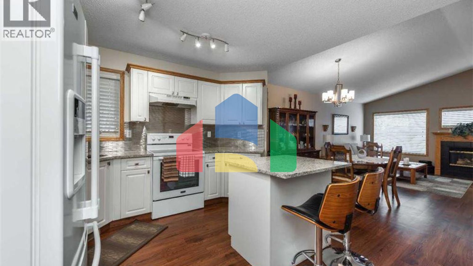 Residential - Single Family Home - Calgary, Canada - Canada