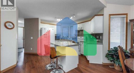 Residential - Single Family Home - Calgary, Canada - Canada