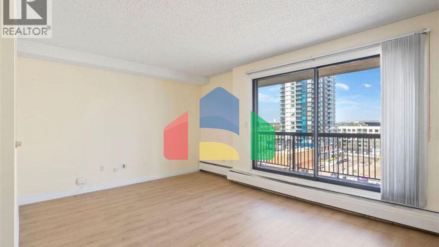 Residential - Condo/Apartment - Calgary, Canada - Canada