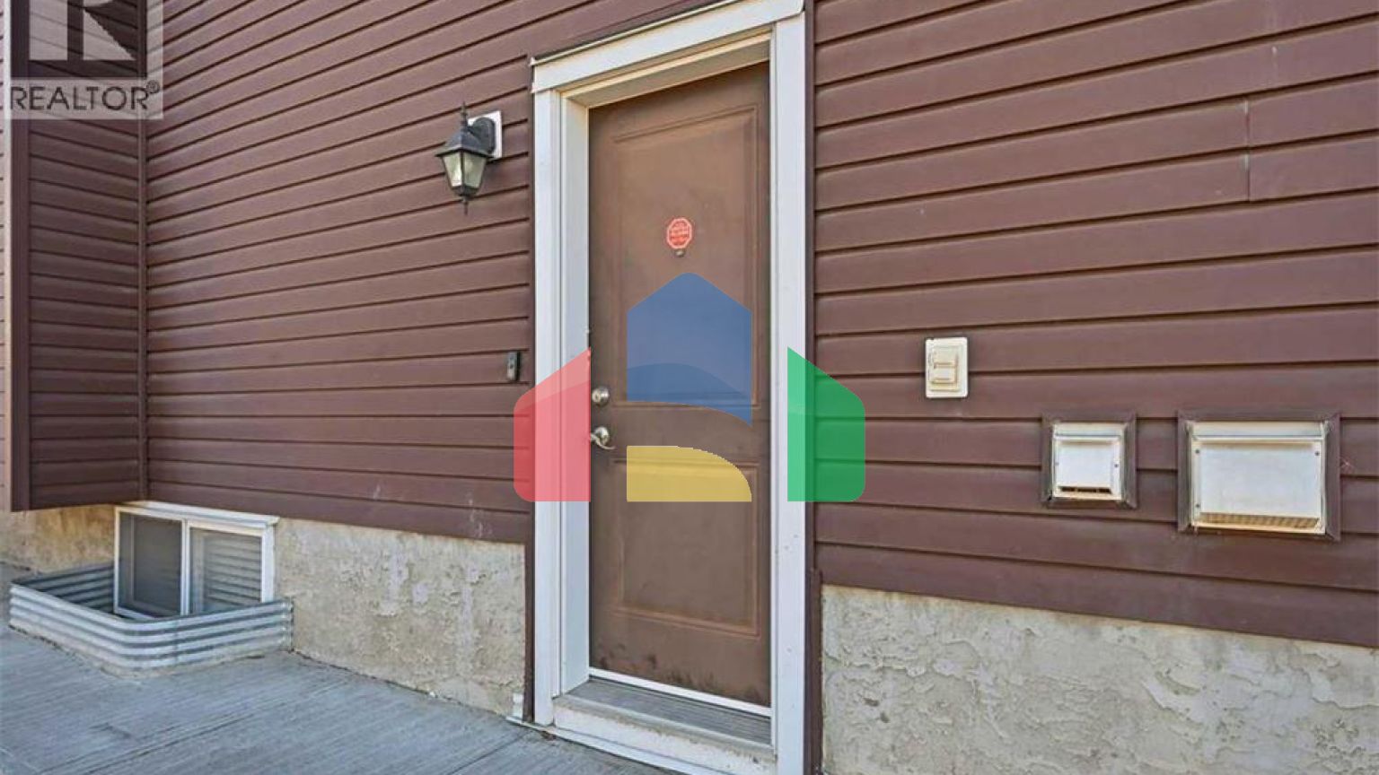 Residential - Single Family Home - Calgary, Canada - Canada