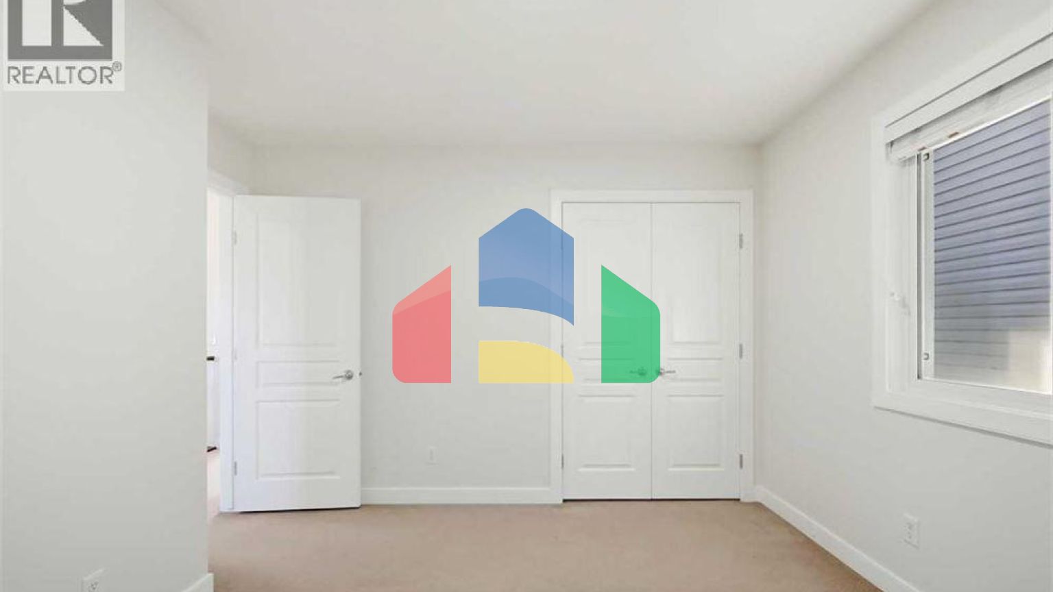 Residential - Single Family Home - Calgary, Canada - Canada