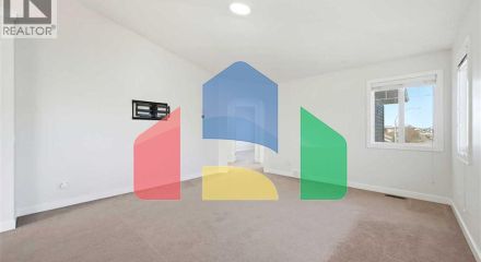 Residential - Single Family Home - Calgary, Canada - Canada