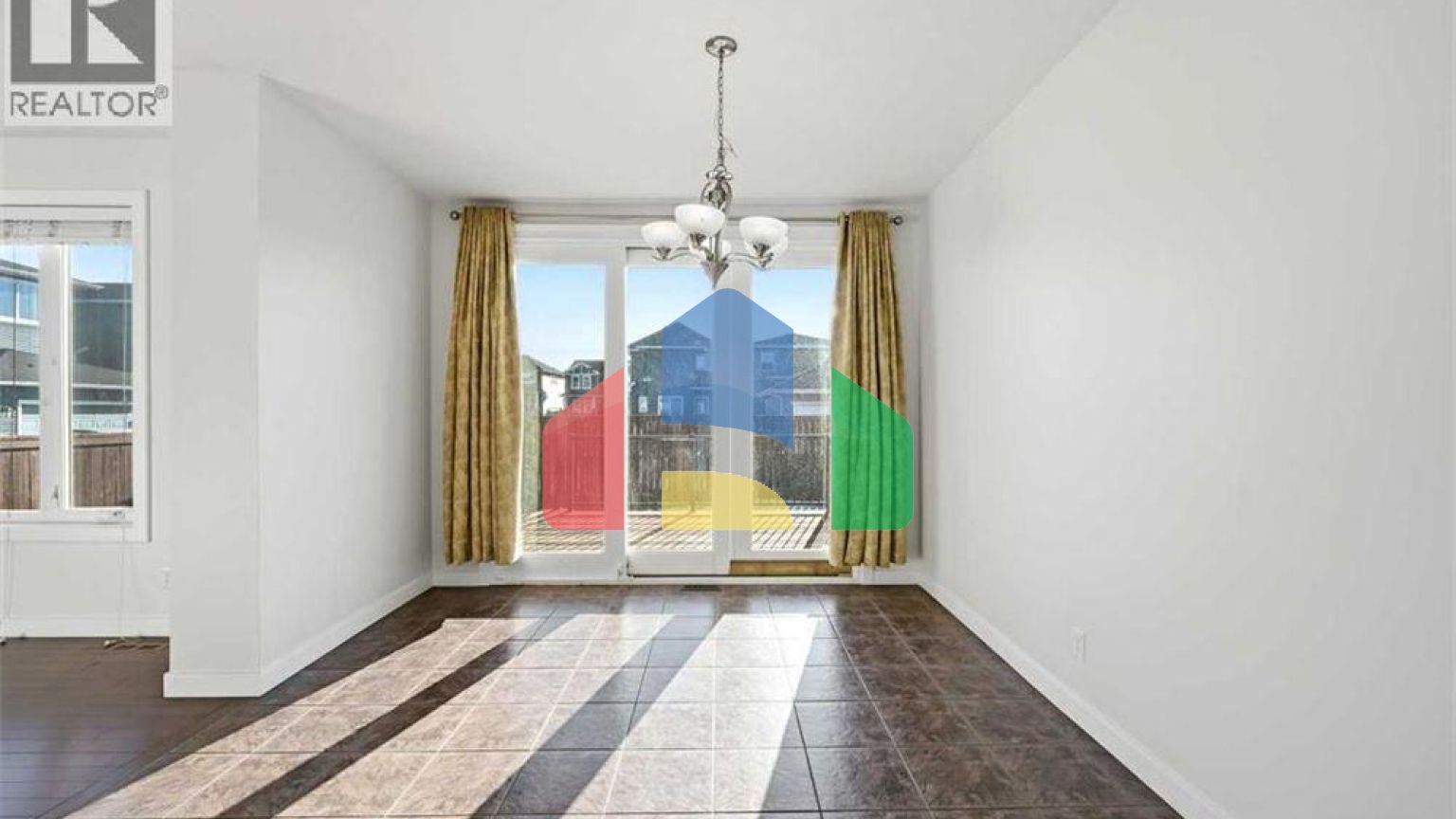 Residential - Single Family Home - Calgary, Canada - Canada