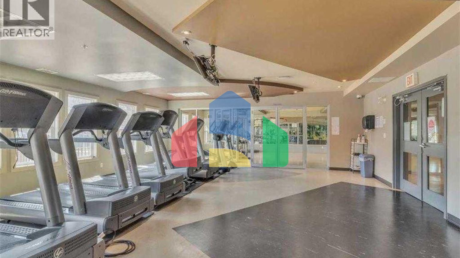 Residential - Single Family Home - Calgary, Canada - Canada