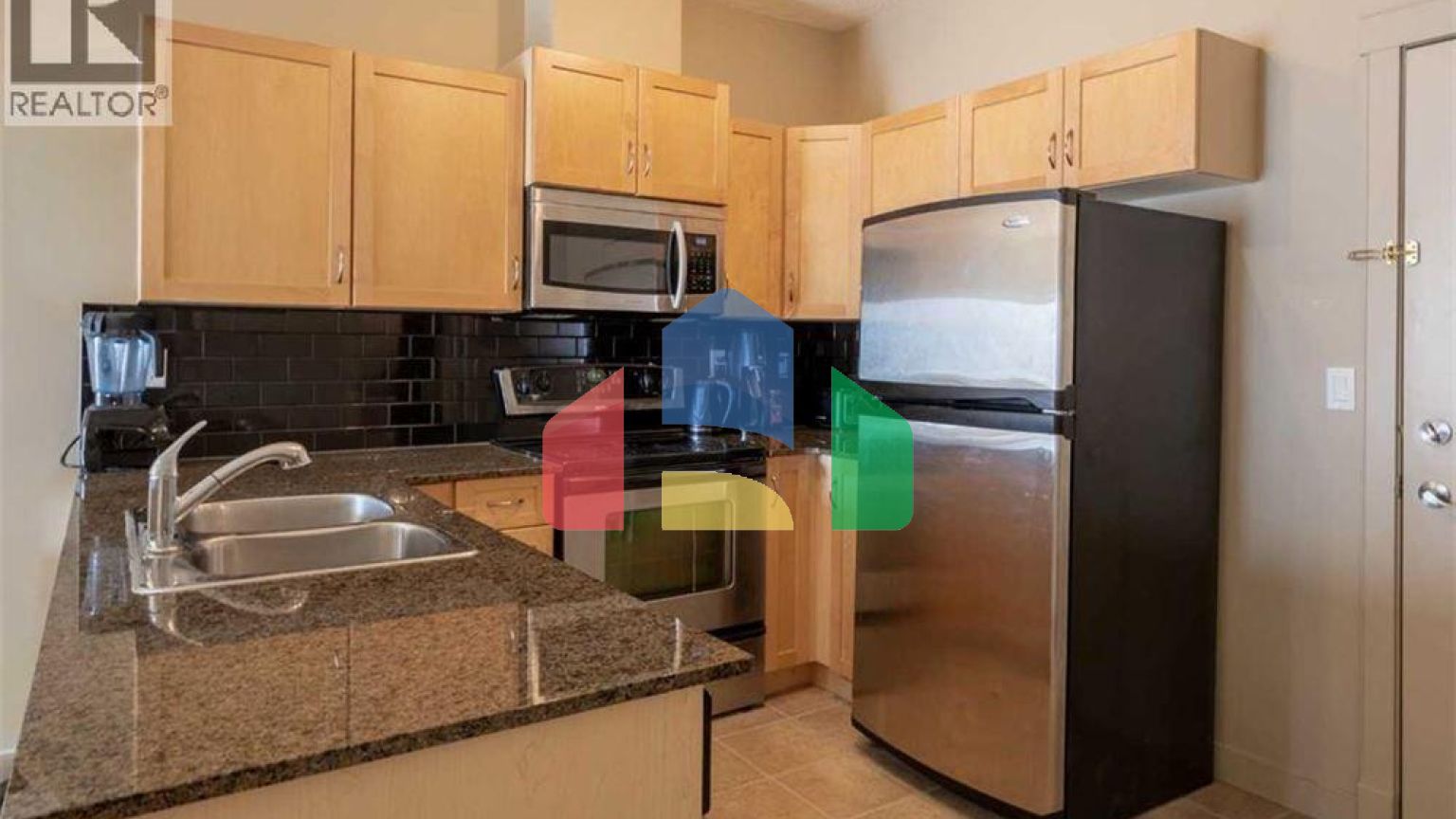 Residential - Single Family Home - Calgary, Canada - Canada