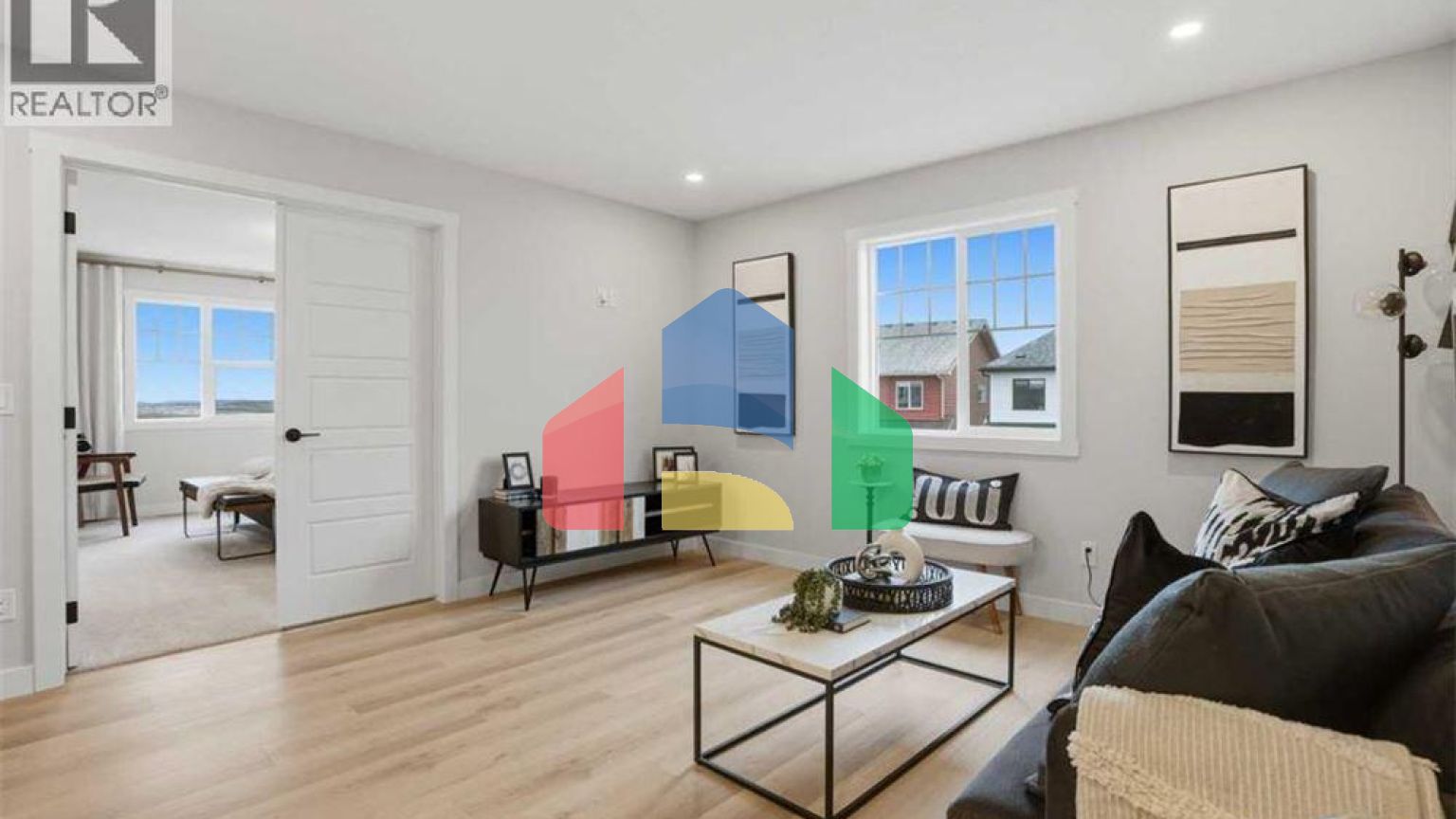 Residential - Single Family Home - Calgary, Canada - Canada