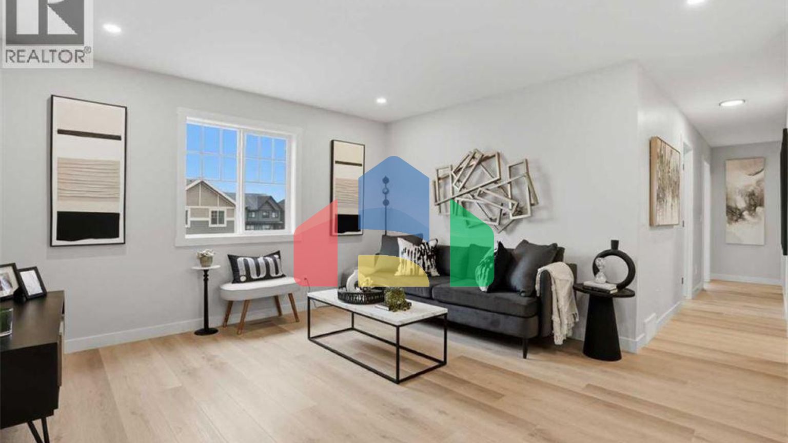 Residential - Single Family Home - Calgary, Canada - Canada