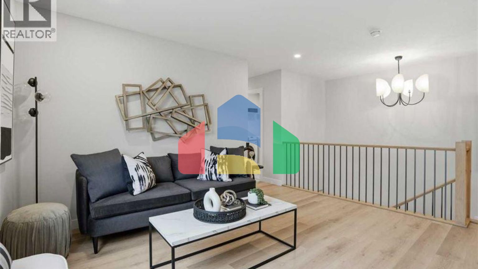 Residential - Single Family Home - Calgary, Canada - Canada