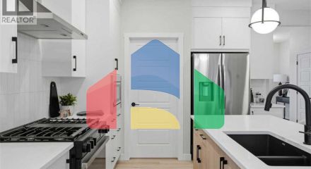 Residential - Single Family Home - Calgary, Canada - Canada