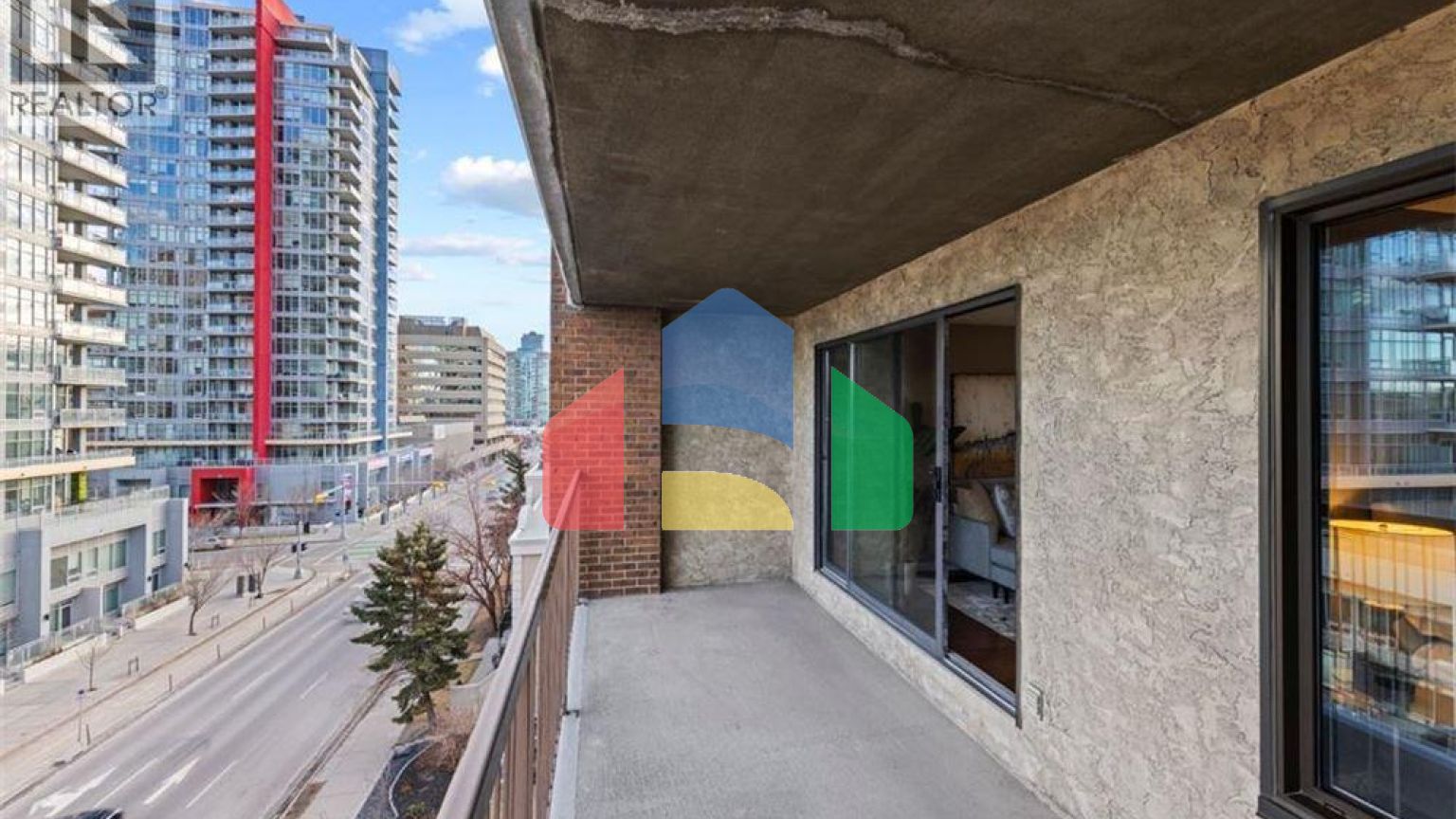 Residential - Condo/Apartment - Calgary, Canada - Canada