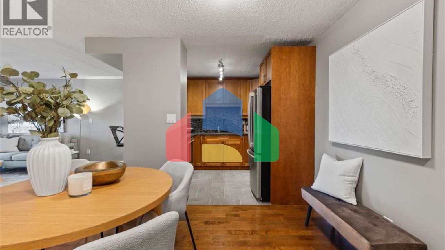 Residential - Condo/Apartment - Calgary, Canada - Canada