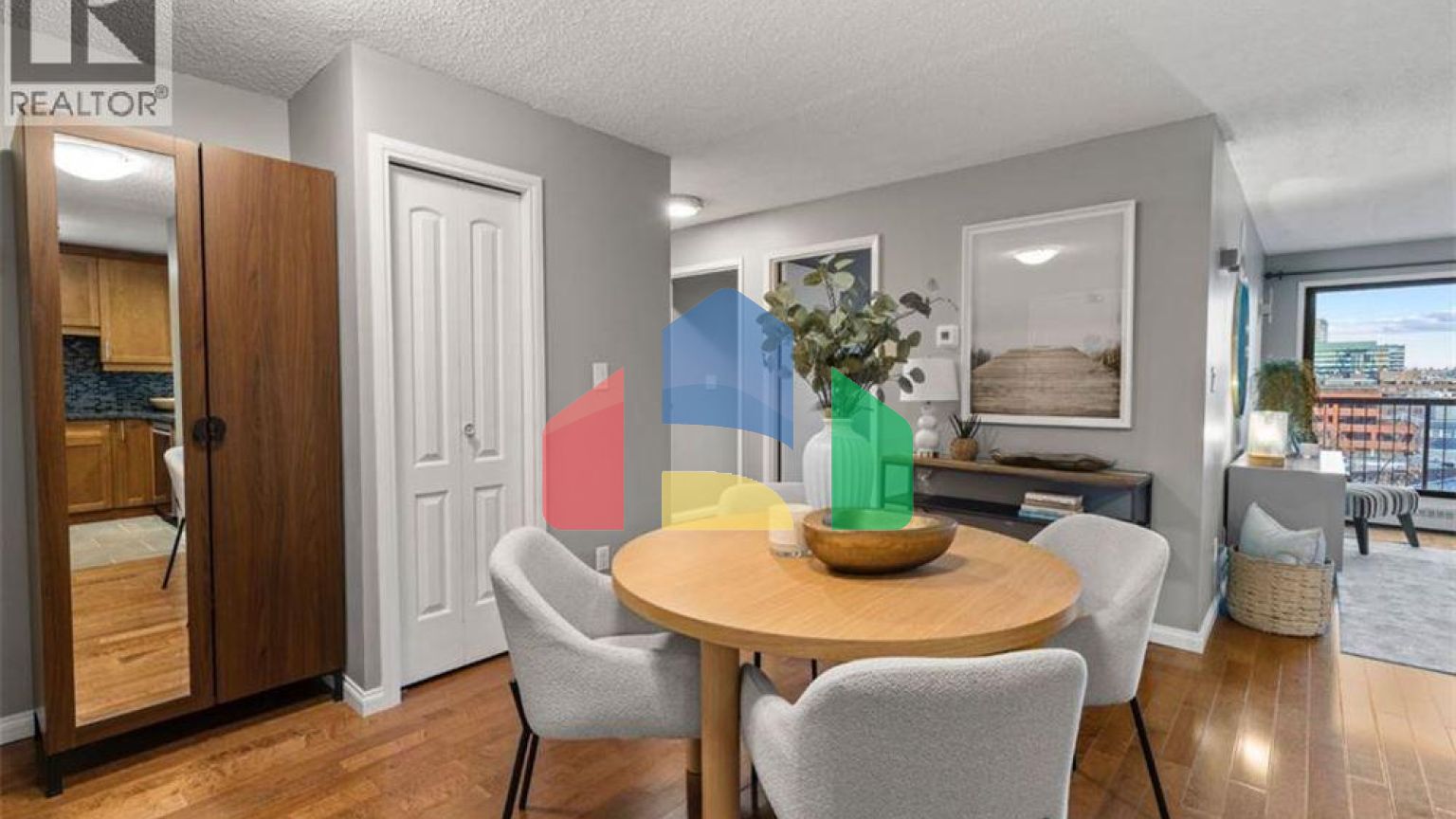 Residential - Condo/Apartment - Calgary, Canada - Canada