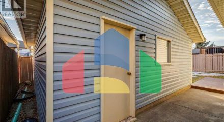 Residential - Single Family Home - Calgary, Canada - Canada