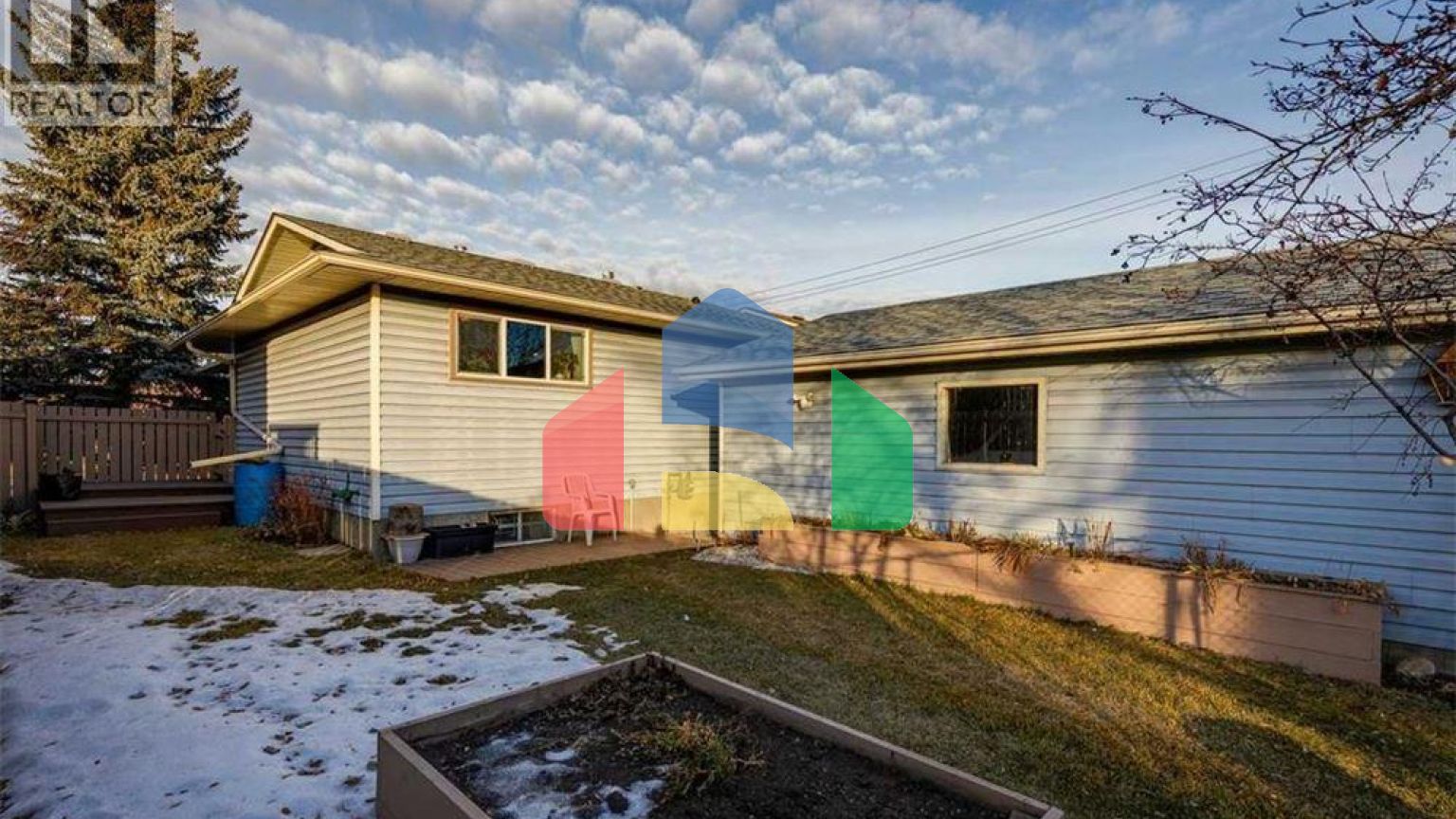 Residential - Single Family Home - Calgary, Canada - Canada