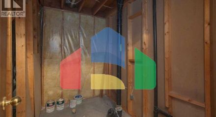 Residential - Single Family Home - Calgary, Canada - Canada