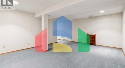 Residential - Single Family Home - Calgary, Canada - Canada