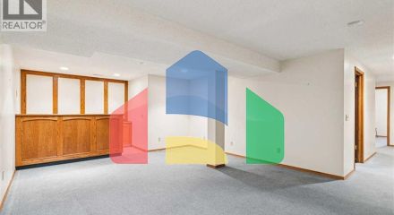 Residential - Single Family Home - Calgary, Canada - Canada