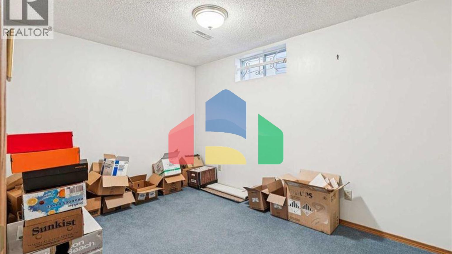 Residential - Single Family Home - Calgary, Canada - Canada