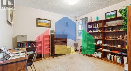 Residential - Single Family Home - Calgary, Canada - Canada