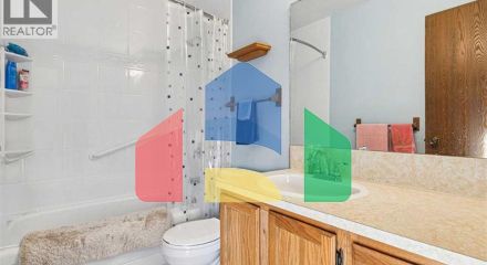 Residential - Single Family Home - Calgary, Canada - Canada