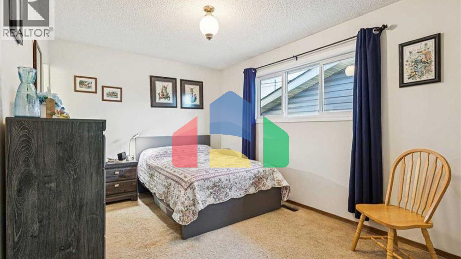 Residential - Single Family Home - Calgary, Canada - Canada