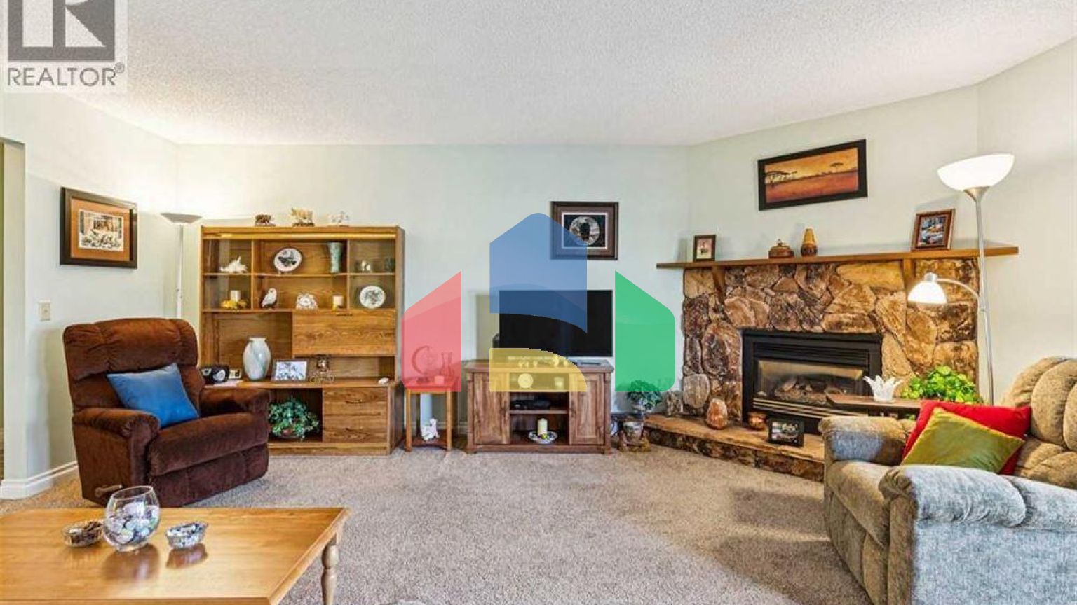 Residential - Single Family Home - Calgary, Canada - Canada