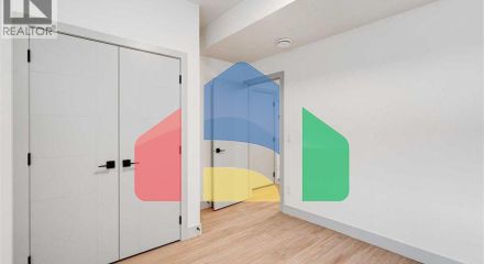 Residential - Single Family Home - Calgary, Canada - Canada