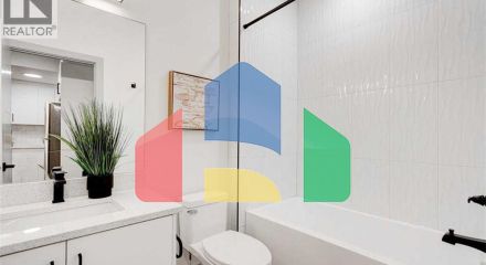 Residential - Single Family Home - Calgary, Canada - Canada