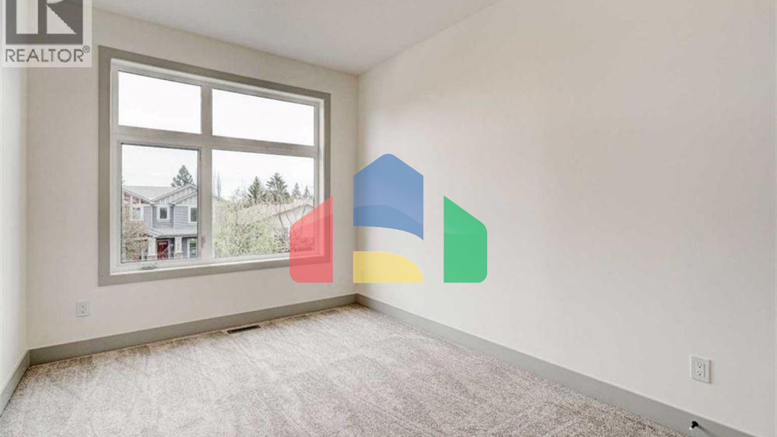 Residential - Single Family Home - Calgary, Canada - Canada