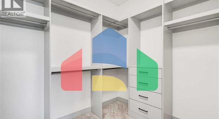 Residential - Single Family Home - Calgary, Canada - Canada