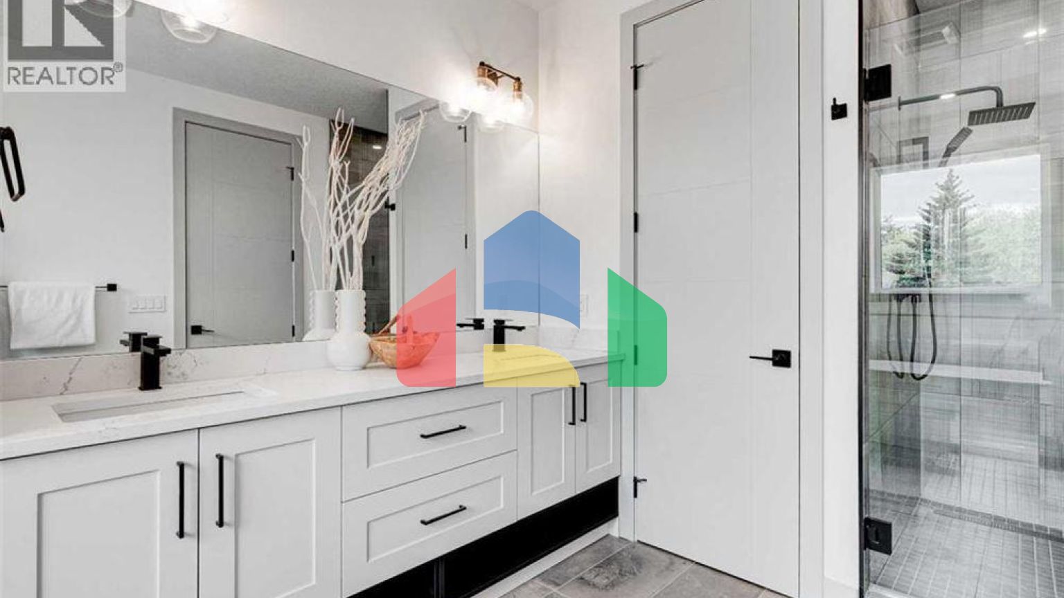 Residential - Single Family Home - Calgary, Canada - Canada