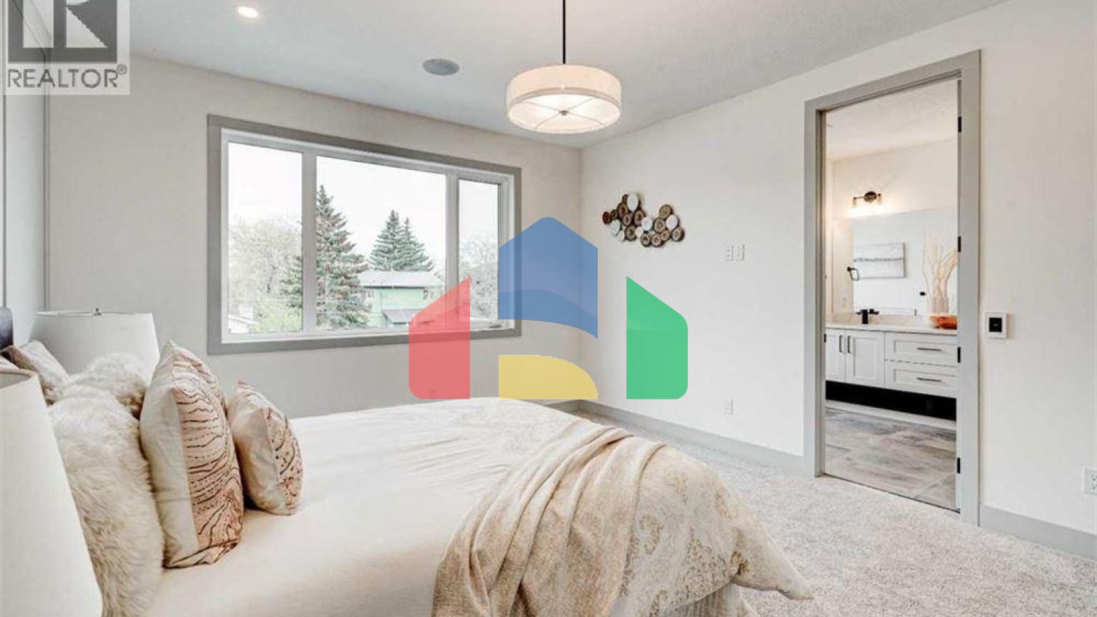 Residential - Single Family Home - Calgary, Canada - Canada