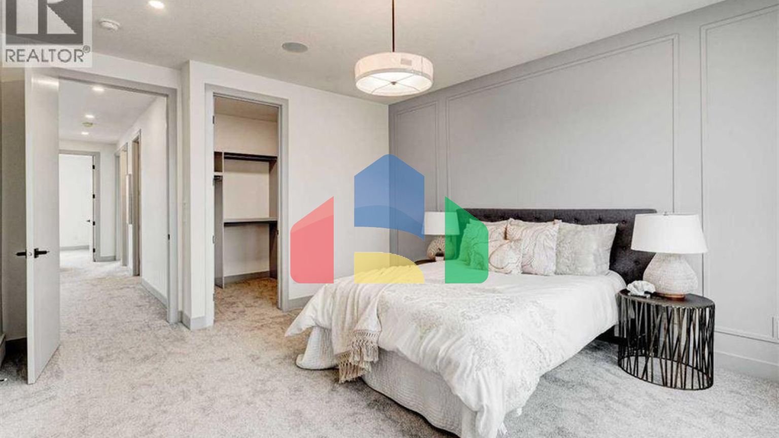 Residential - Single Family Home - Calgary, Canada - Canada