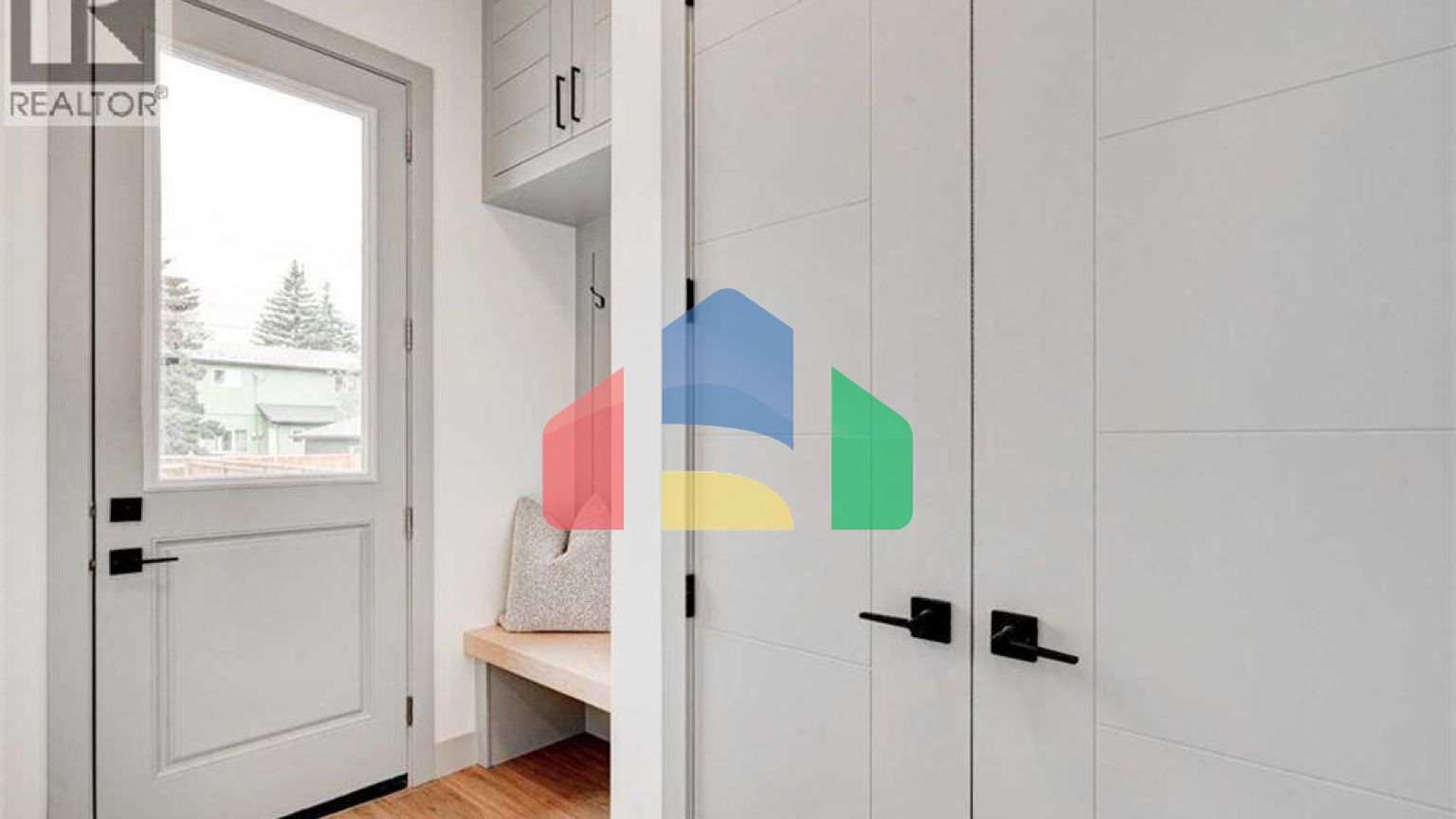 Residential - Single Family Home - Calgary, Canada - Canada