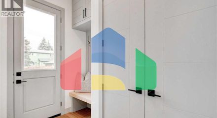 Residential - Single Family Home - Calgary, Canada - Canada