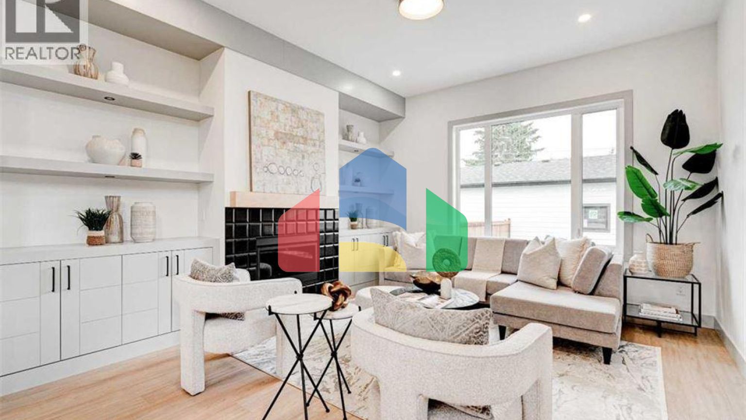 Residential - Single Family Home - Calgary, Canada - Canada