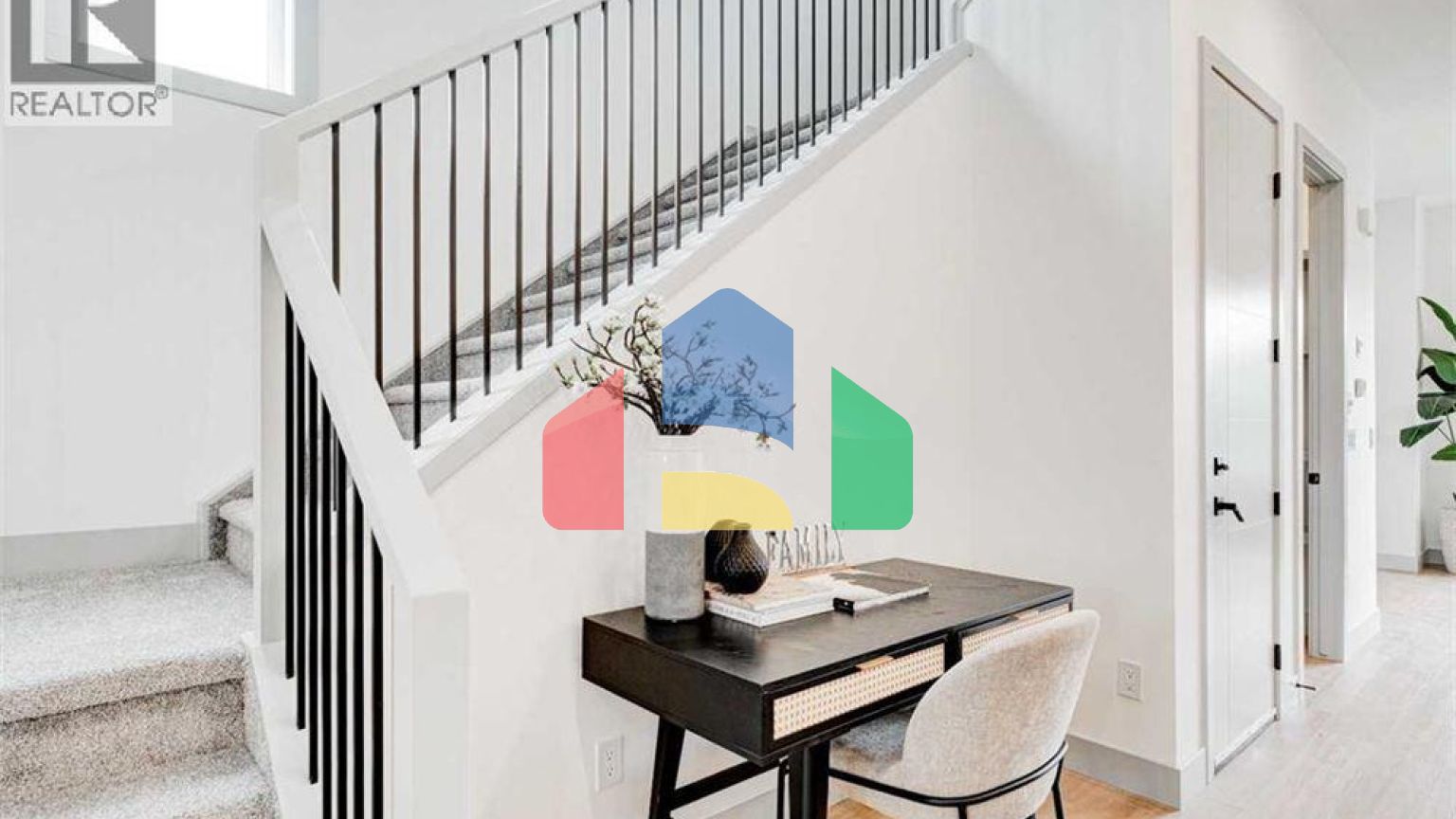 Residential - Single Family Home - Calgary, Canada - Canada