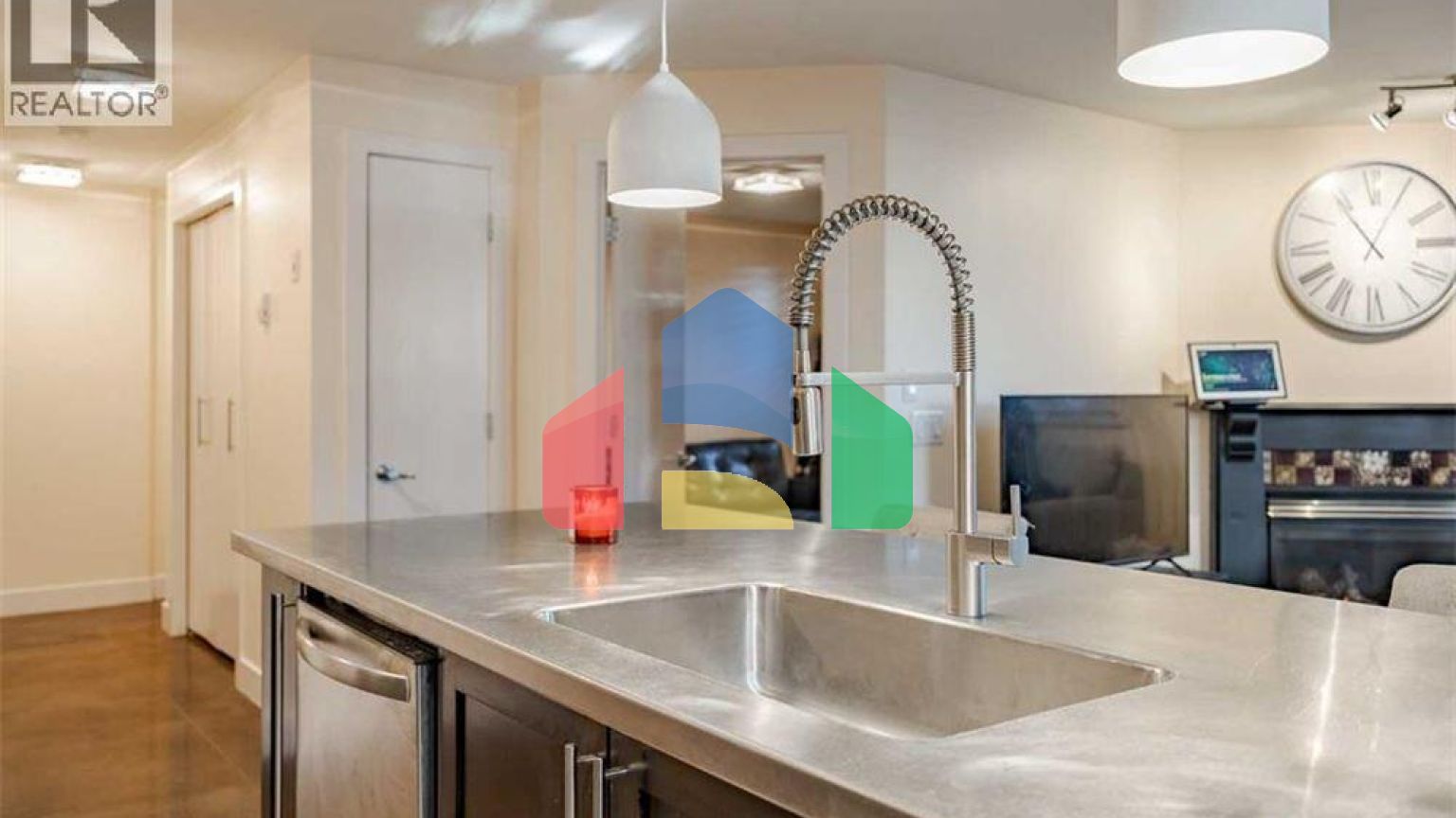 Residential - Condo/Apartment - Calgary, Canada - Canada