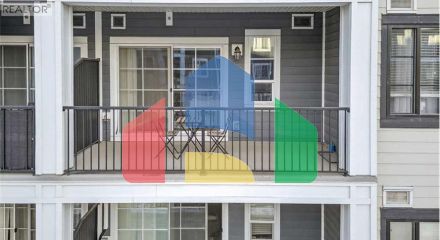 Residential - Single Family Home - Calgary, Canada - Canada