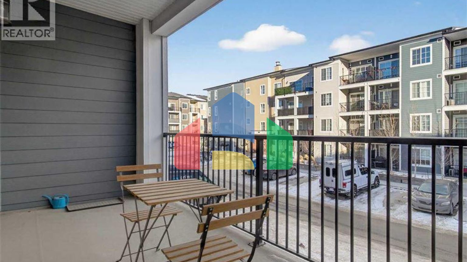 Residential - Single Family Home - Calgary, Canada - Canada