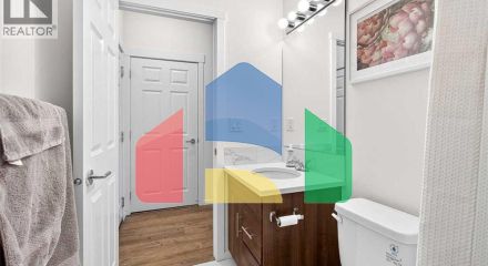 Residential - Single Family Home - Calgary, Canada - Canada