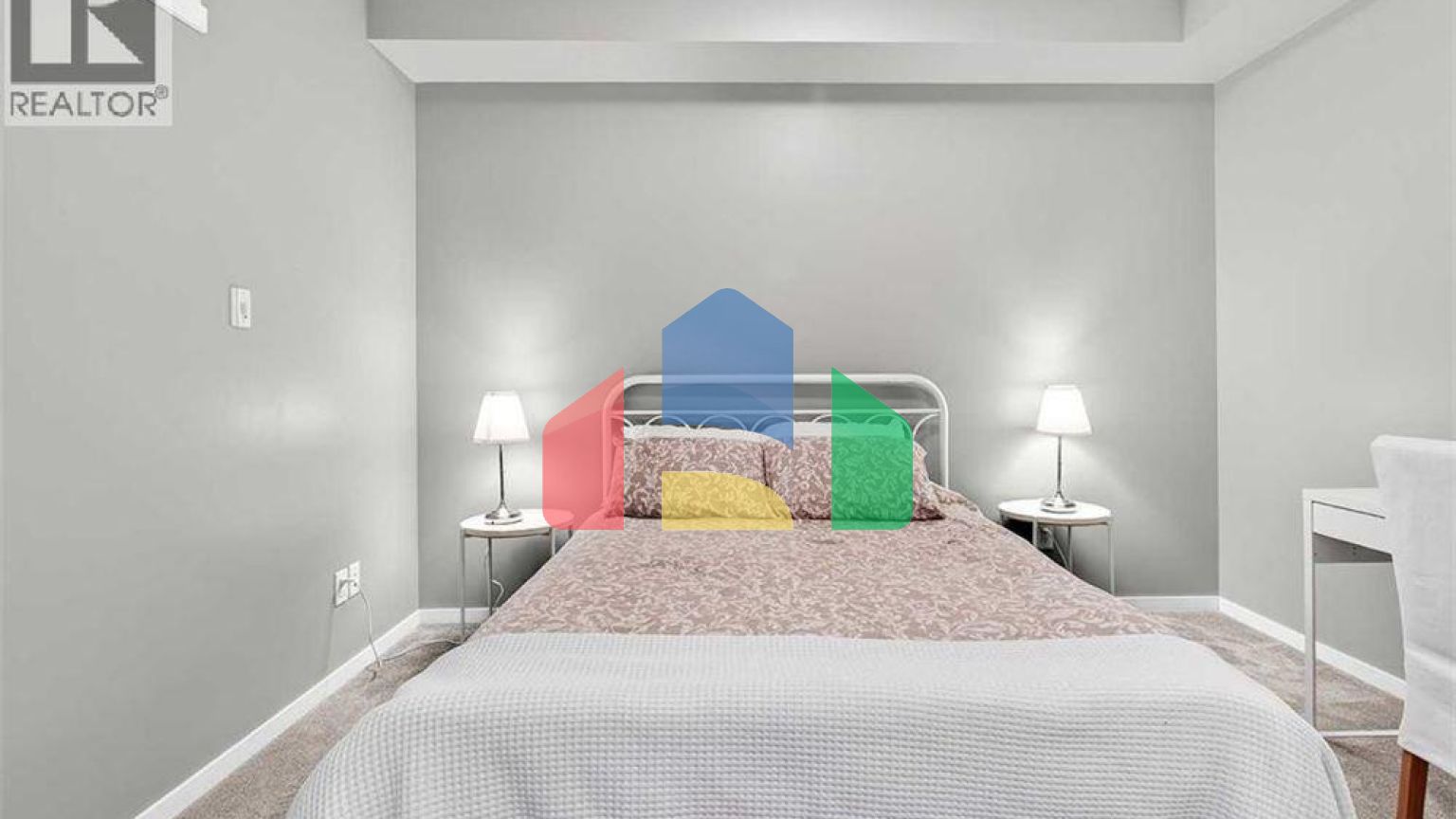 Residential - Single Family Home - Calgary, Canada - Canada