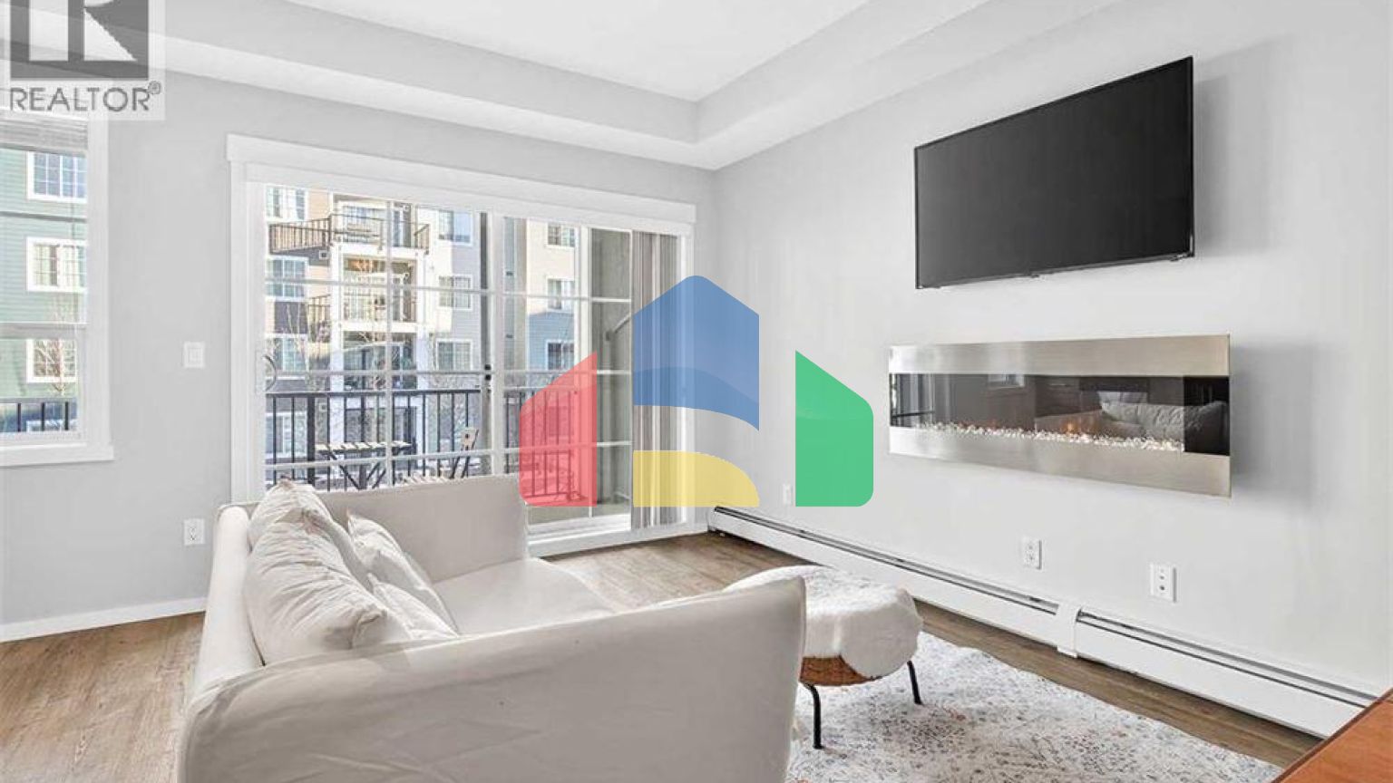 Residential - Single Family Home - Calgary, Canada - Canada