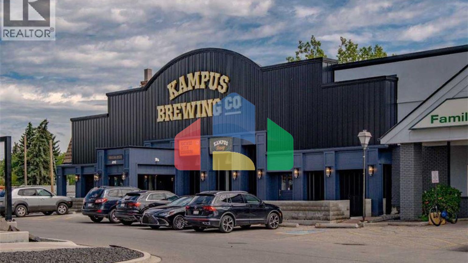 Residential - Single Family Home - Calgary, Canada - Canada