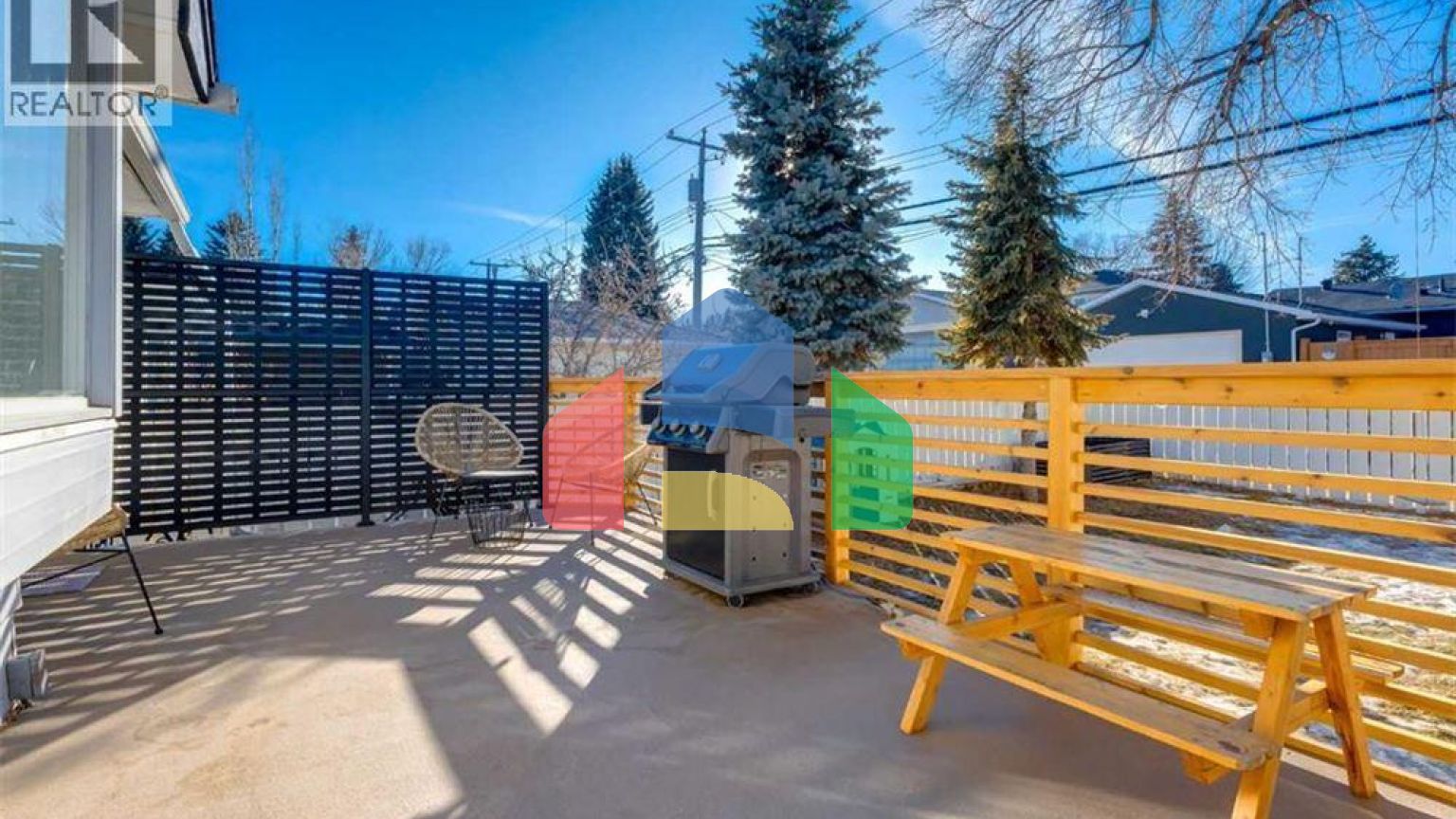 Residential - Single Family Home - Calgary, Canada - Canada