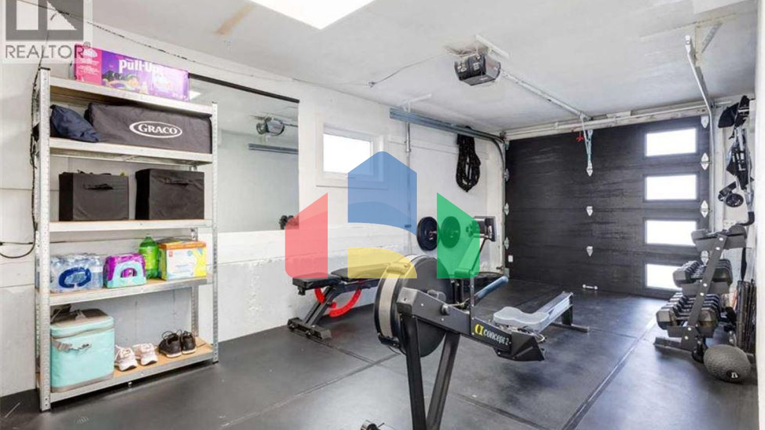 Residential - Single Family Home - Calgary, Canada - Canada