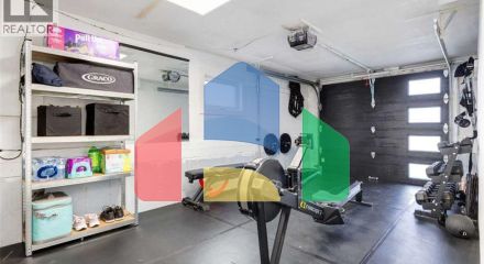 Residential - Single Family Home - Calgary, Canada - Canada