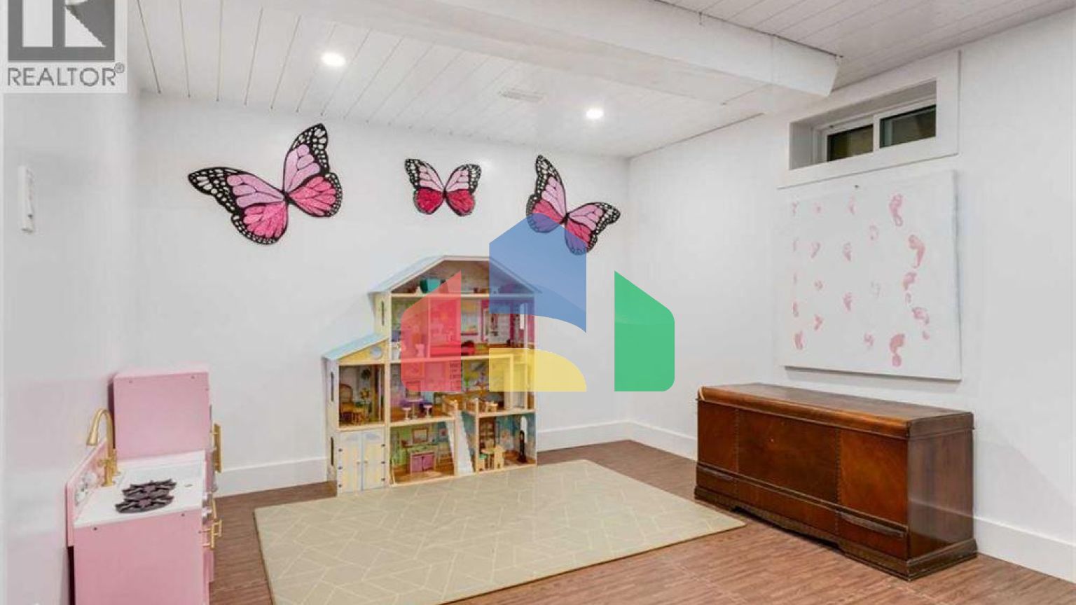 Residential - Single Family Home - Calgary, Canada - Canada